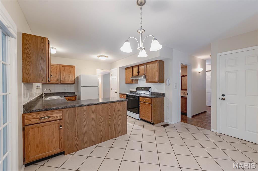 Riverwood Place Four - Residential