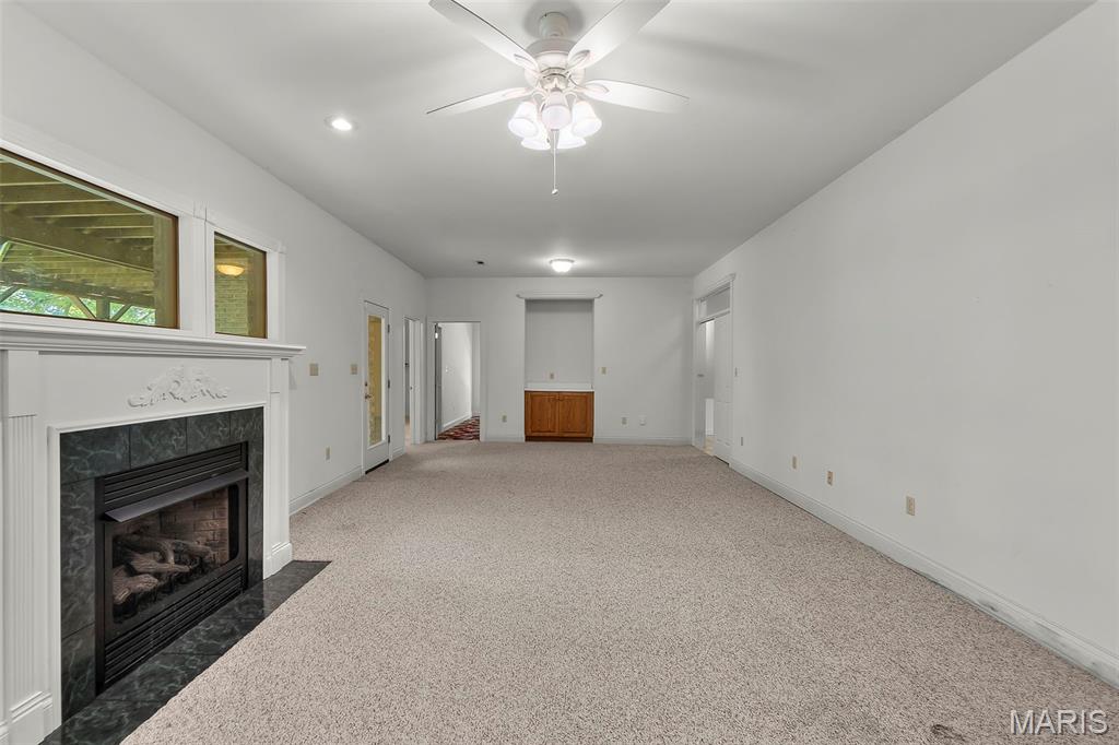 Hickory Lane Estate - Residential