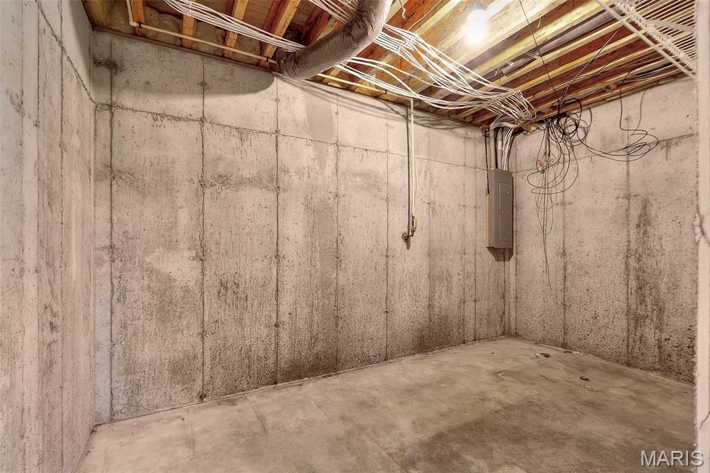 Hickory Lane Estate - Residential