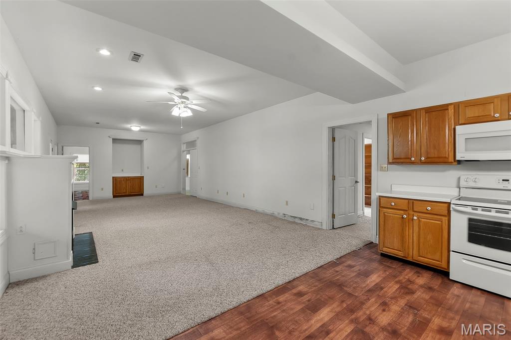 Hickory Lane Estate - Residential