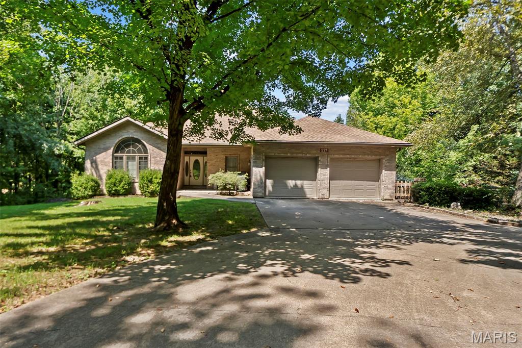 Hickory Lane Estate - Residential