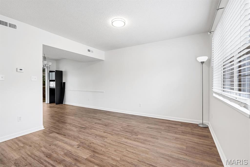 Brentwood Forest Condo Ph Seven - Residential