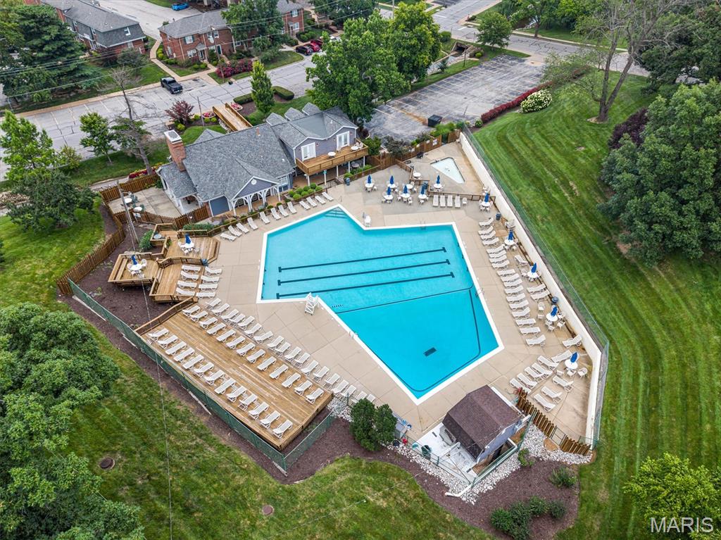 Brentwood Forest Condo Ph Seven - Residential