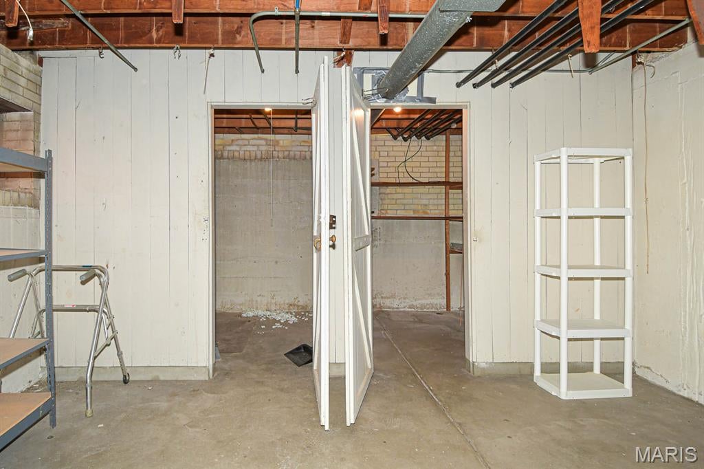St Louis Hills - Residential Lease