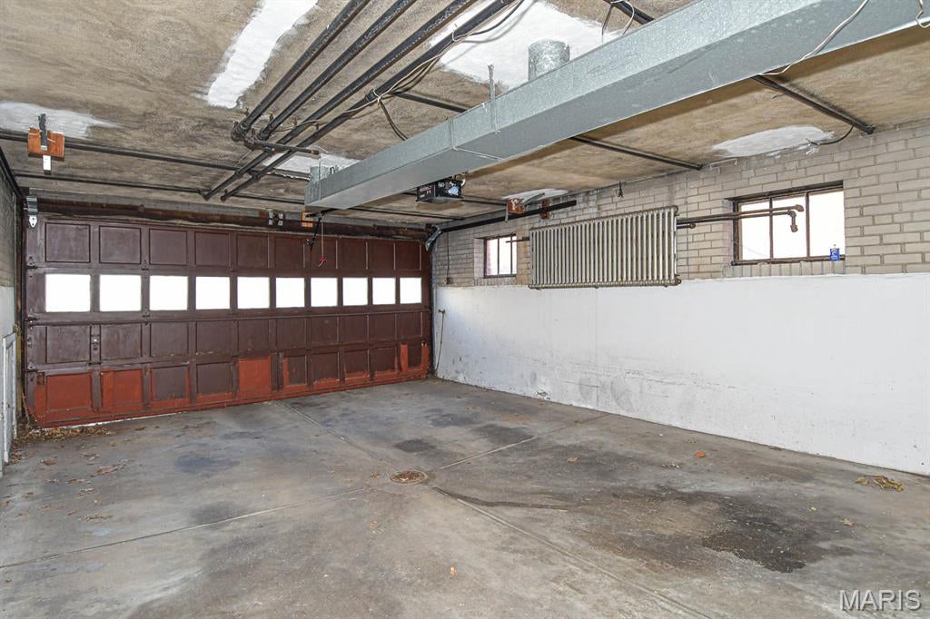 St Louis Hills - Residential Lease
