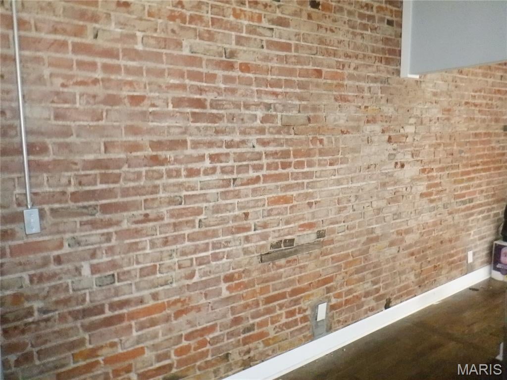 Park Add - Commercial Sale