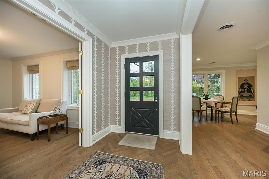 Summit Tr - Residential