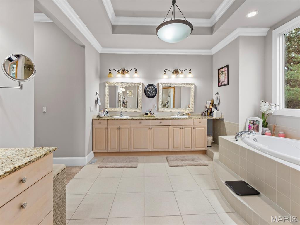 Ladue Conway Estates 2 - Residential