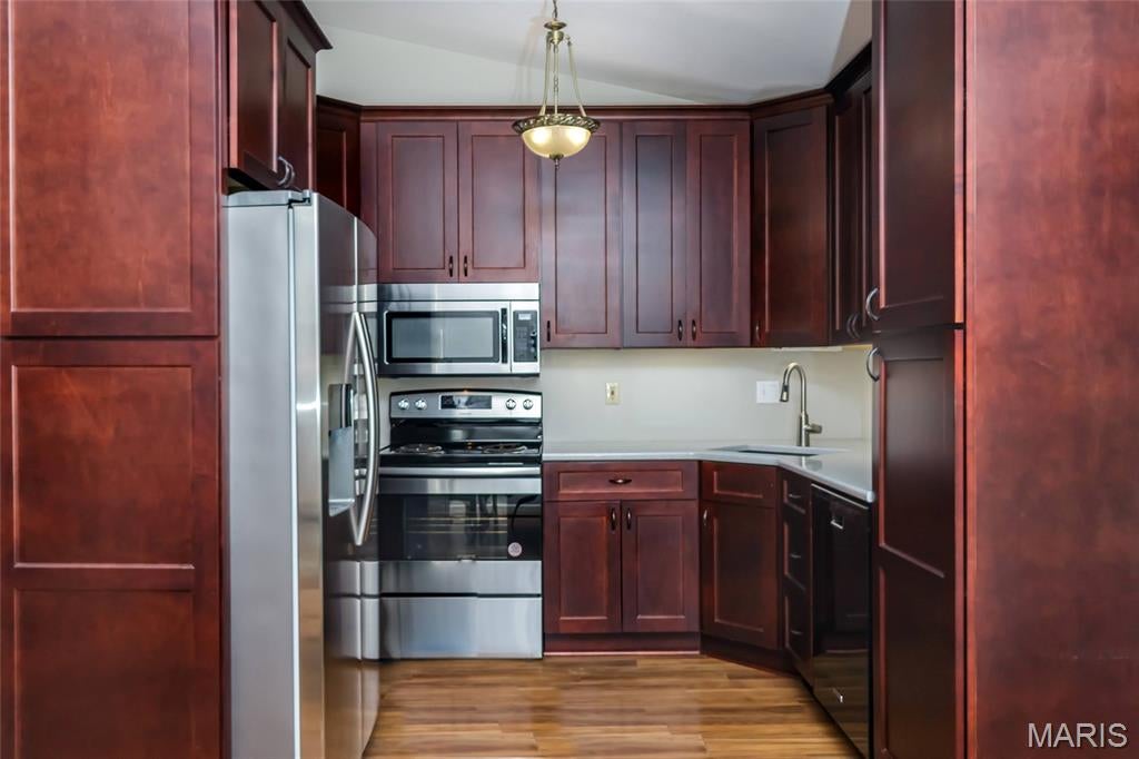 Barrington Oaks - Residential