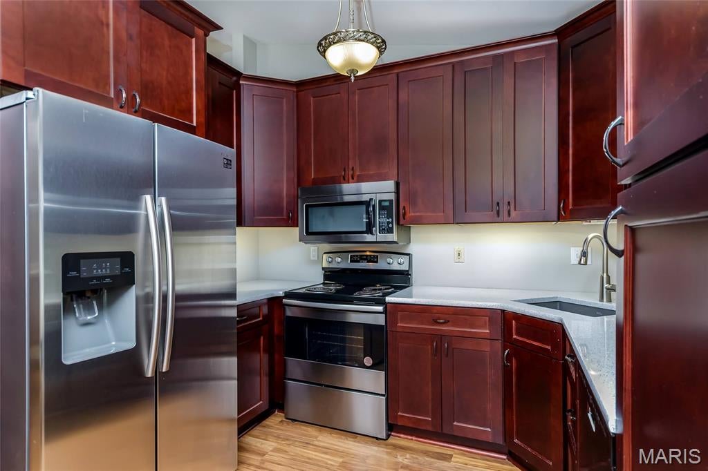 Barrington Oaks - Residential