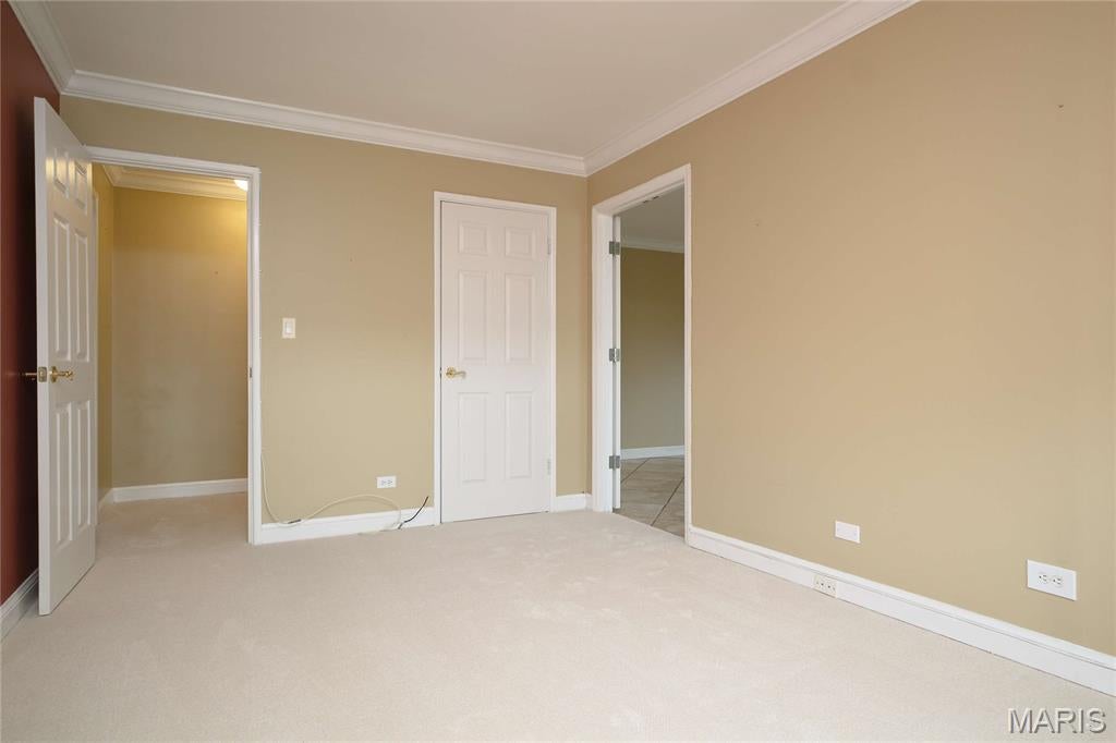 Executive House - Residential