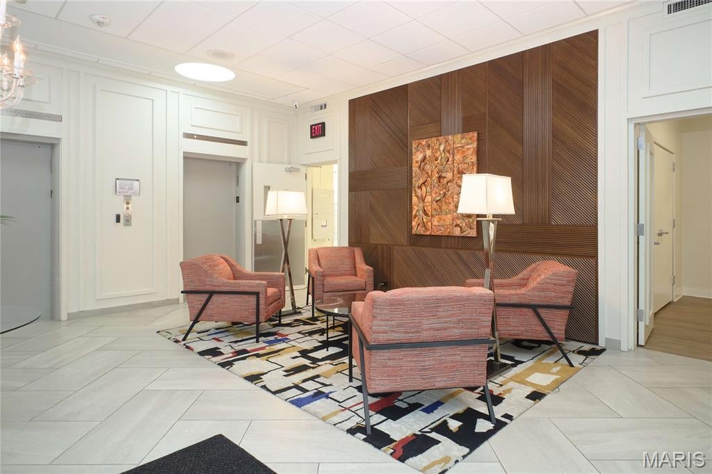 Executive House - Residential