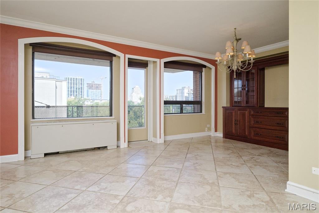 Executive House - Residential