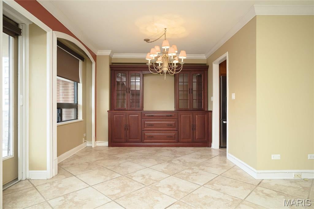 Executive House - Residential