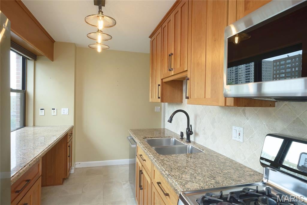 Executive House - Residential