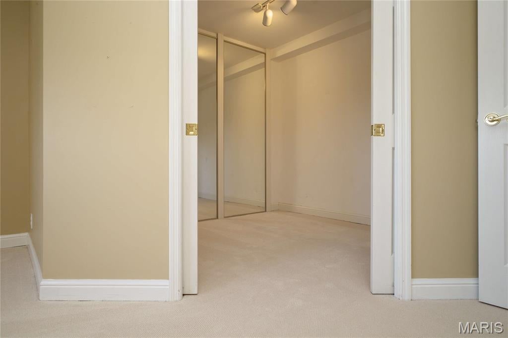 Executive House - Residential
