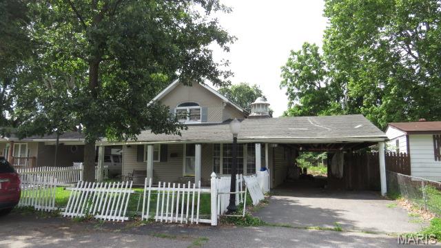 Three-bedroom, one-bath home with plenty of potential! This handyman special is ready for renovation. Bring your vision and creativity to restore this property and make it your own. Sold as is.