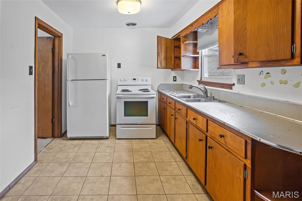 NOT IN A SUBDIVISIOIN - Residential