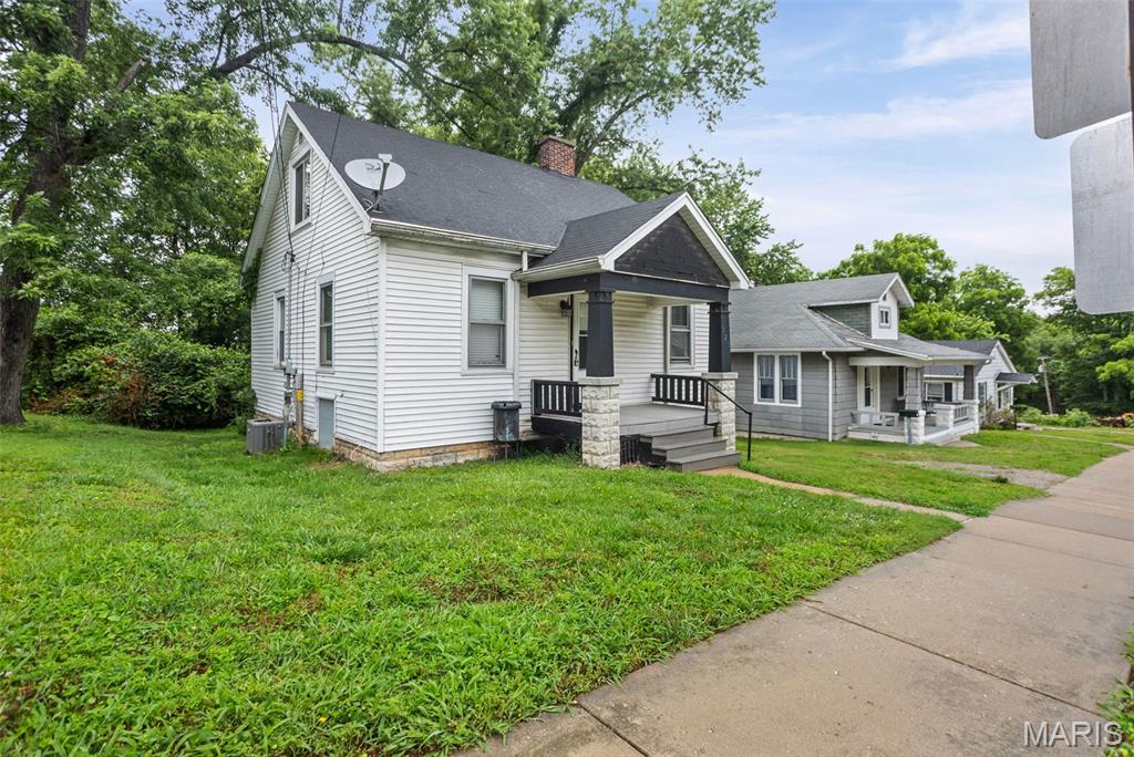 NOT IN A SUBDIVISIOIN - Residential