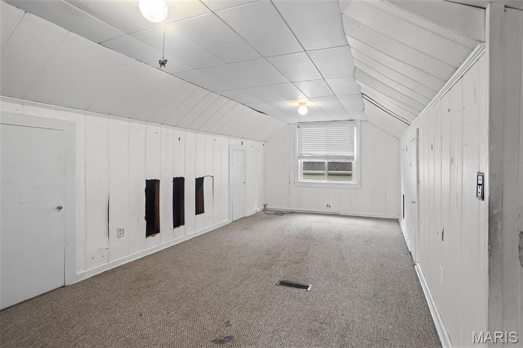 NOT IN A SUBDIVISIOIN - Residential