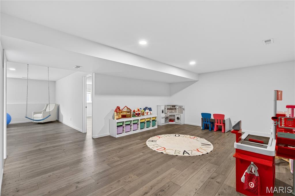 Carlton Glen Estate #12 - Residential