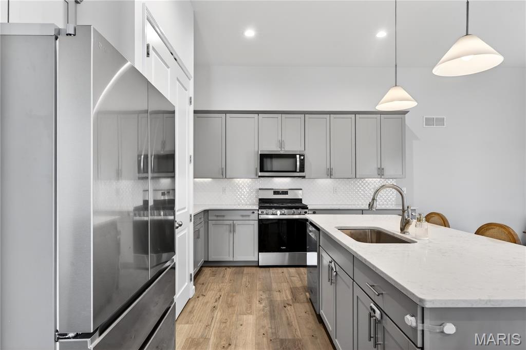 Carlton Glen Estate #12 - Residential