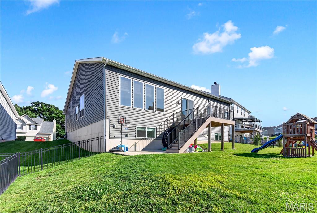 Carlton Glen Estate #12 - Residential