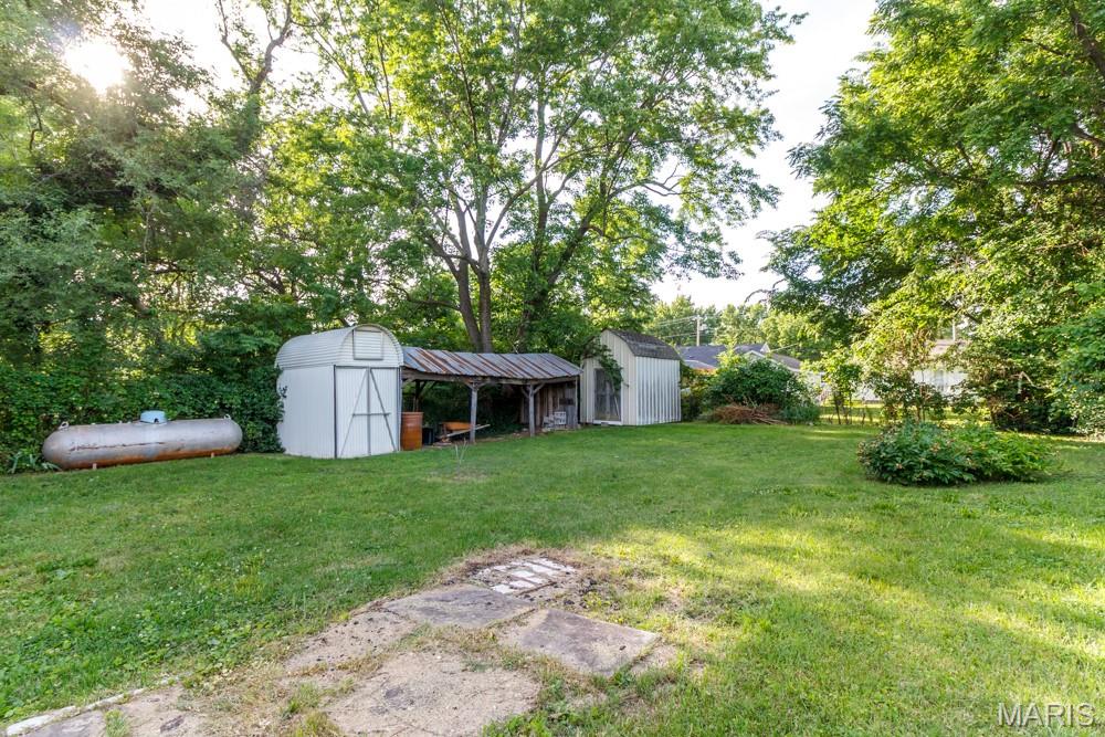 R.L. HAYES - Residential