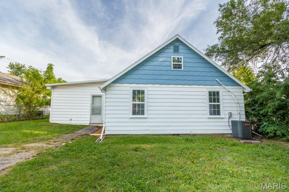 R.L. HAYES - Residential