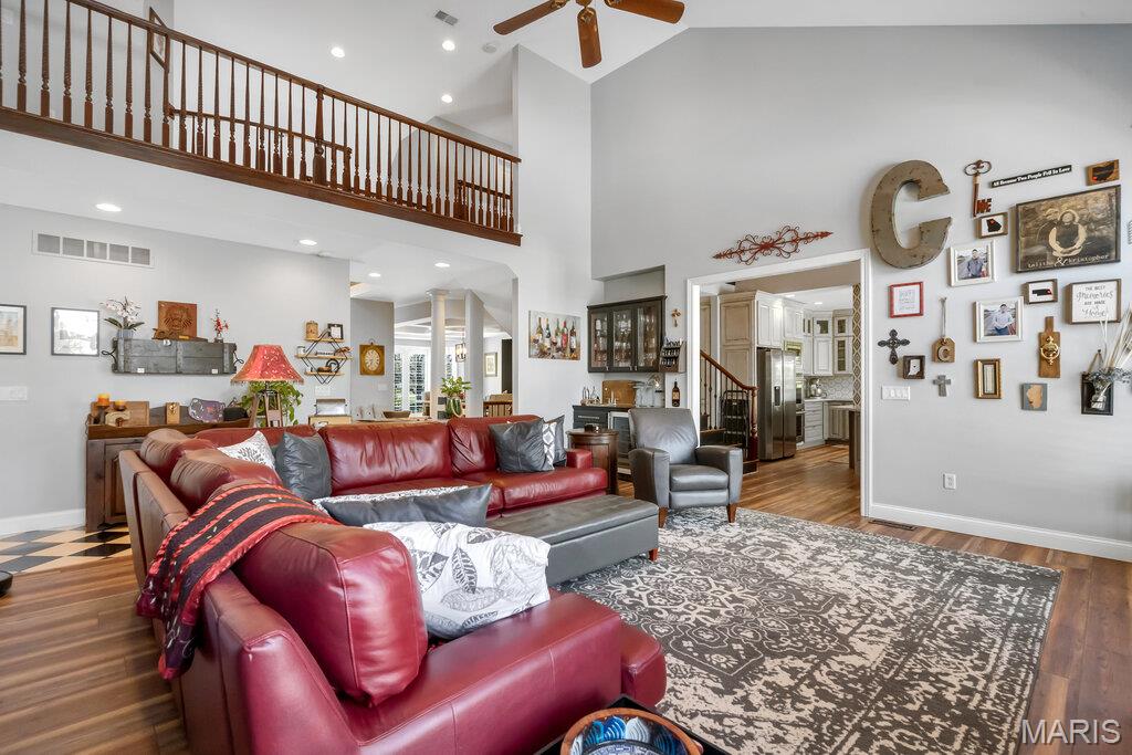 Country Manor Meadows 1st Add - Residential