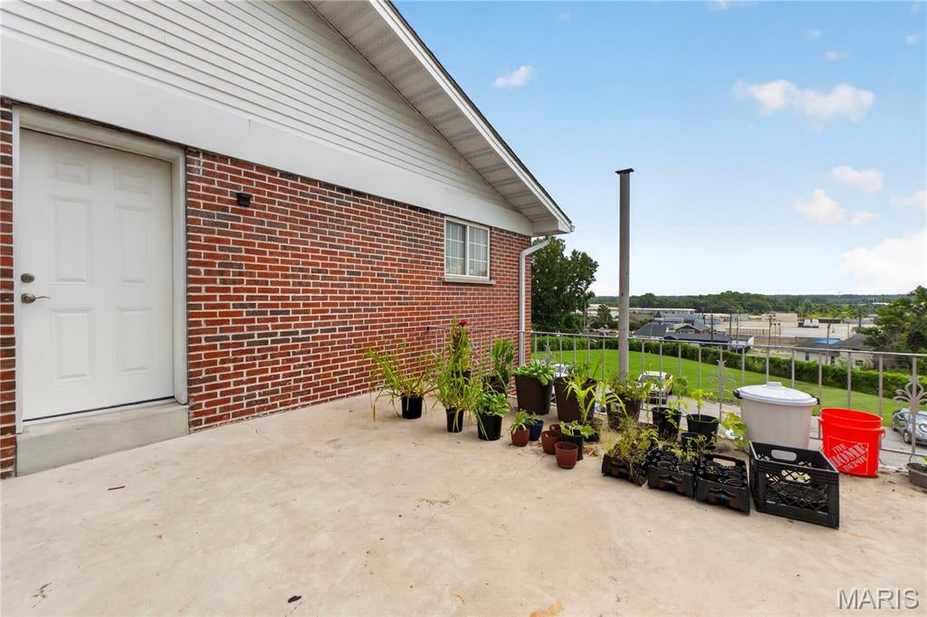 City/St Louis - Residential Income