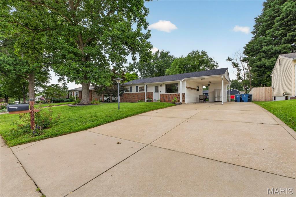 Colonial Manor 3 - Residential