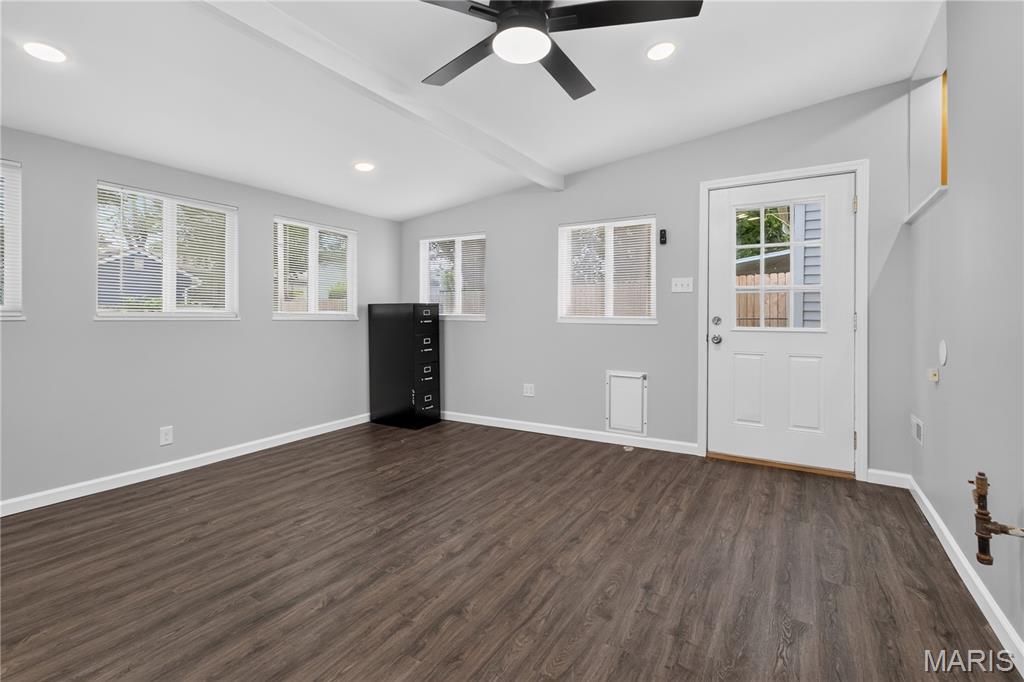 Colonial Manor 3 - Residential
