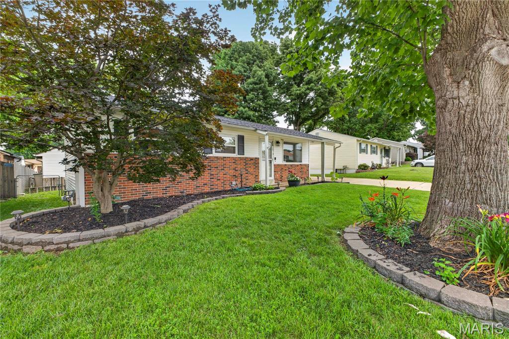 Colonial Manor 3 - Residential