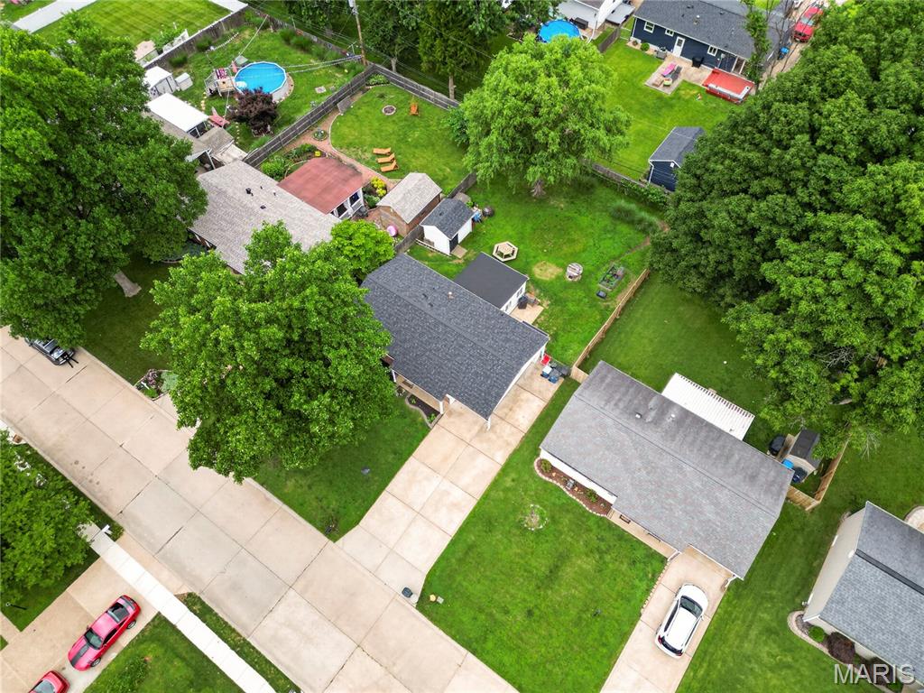 Colonial Manor 3 - Residential