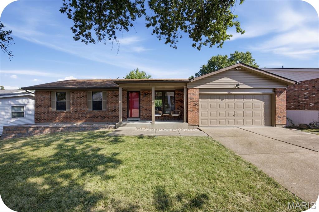 Welcome to Victron Drive! Lovingly owned and maintained by the same family since it was built in 1973, this home has been thoughtfully renovated from top to bottom. Recent updates include a new HVAC & AC system (2021), water heater (2025), and updated electrical, flooring, appliances, and plumbing fixtures throughout.
Step inside to an open-concept living and dining area that flows into a brand-new galley kitchen with quartz countertops and new appliances. Just off the 2-car garage, a breakfast nook offers the perfect spot for everyday meals, homework, a home office, and overflow seating for family holidays.
Down a private hallway on the other side of the home, you'll find a fully updated bathroom with a shower/tub combo, two nice sized bedrooms, and a primary suite with its own updated en-suite bathroom and walk-in shower. Enjoy outdoor living on the large back balcony off the dining area — an ideal spot for evening dinners or keeping an eye on kids and pets in the spacious backyard below. The walkout basement is a blank canvas, ready for your personal touch — think rec room, home gym, or additional living space.