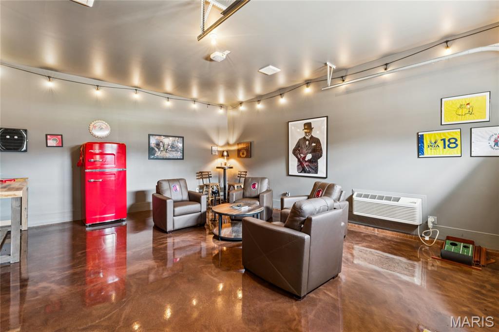 Est At Delcreek Crossing #1 - Residential