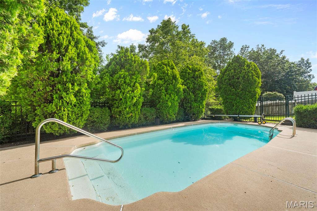 Cove At Dardenne - Residential