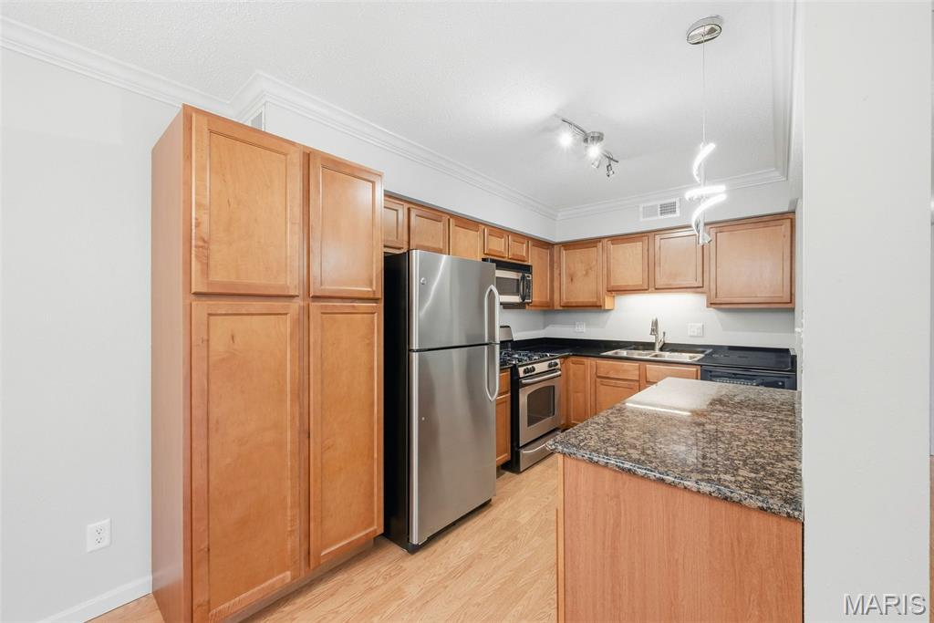 Queen Anne Condo - Residential