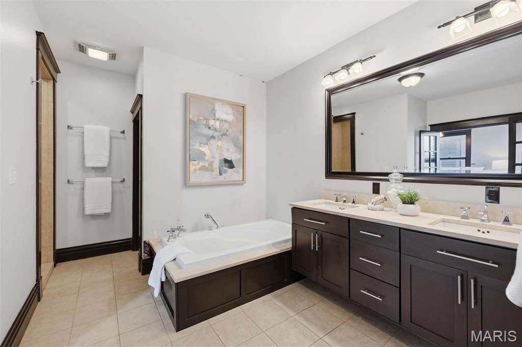 Washington Heights 1st Add - Residential