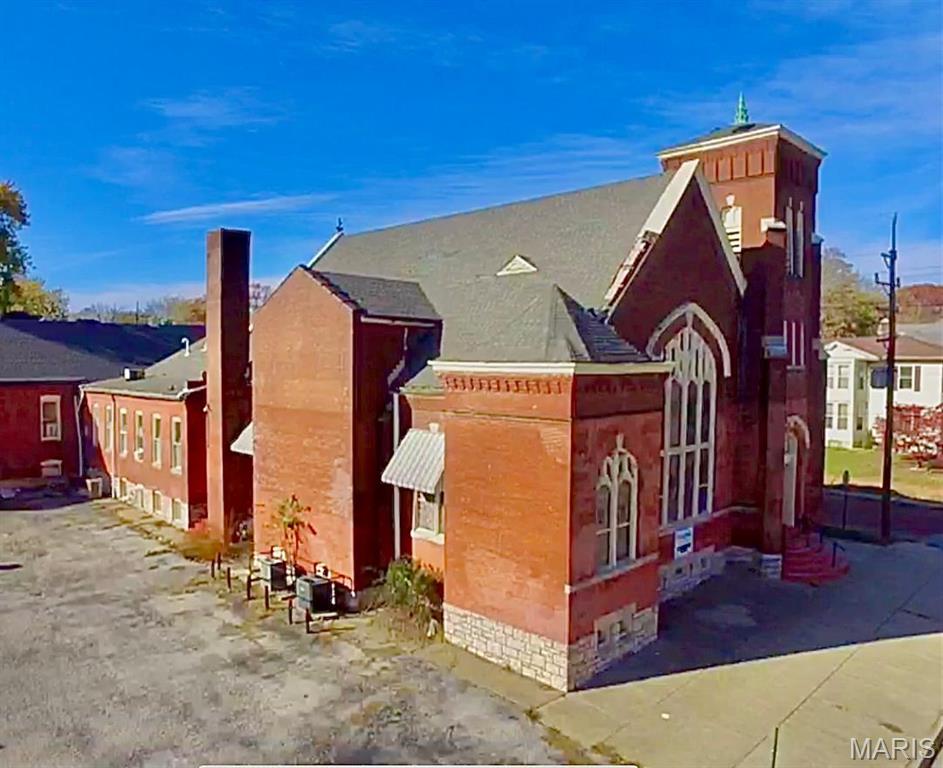 City/Alton - Commercial Sale