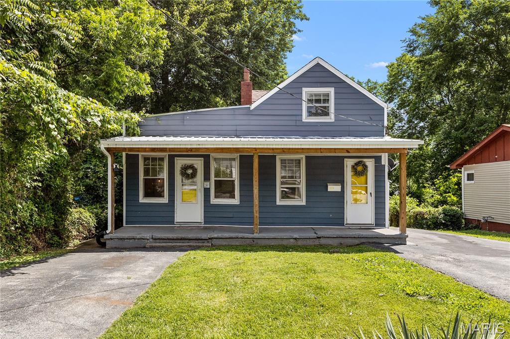 Rare opportunity to acquire a cash-flowing triplex with a nearly 15% cap rate. This income-producing property features three separate units, including a 2-bedroom 1-bath apartment, 2 studio's with a private bath. Currently operating as fully furnished short-term rentals with a proven income history, this property offers strong cash flow and multiple investment opportunities. Continue the successful short-term rental business, convert to long-term rentals, or occupy one unit while generating income from the others. Numerous updates and improvements have been made throughout the property, adding to its appeal and functionality. Conveniently located near shopping, dining, and major roadways. All units are occupied and actively booked, so showings are by appointment only and must be coordinated with the owner.