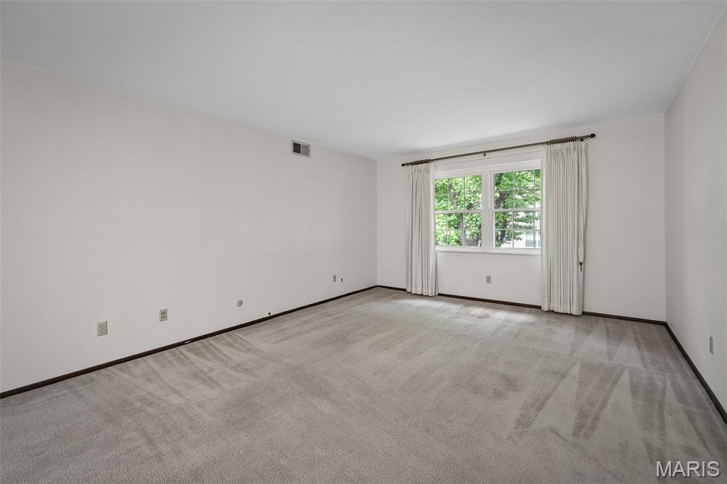 Burtonwood Manor 2 Condo - Residential