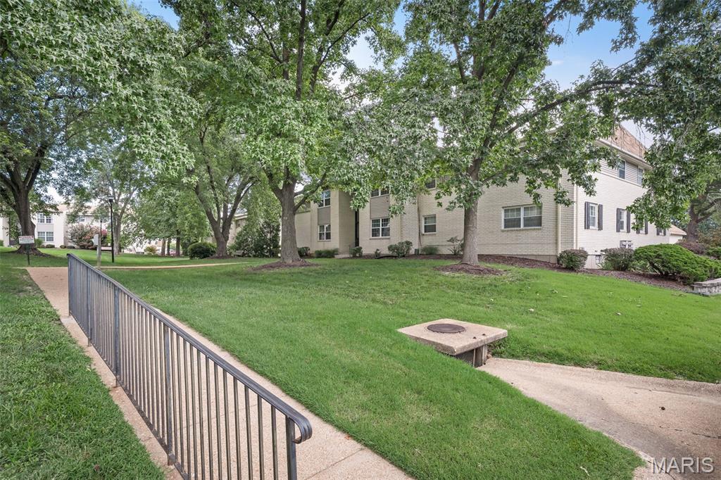 Burtonwood Manor 2 Condo - Residential
