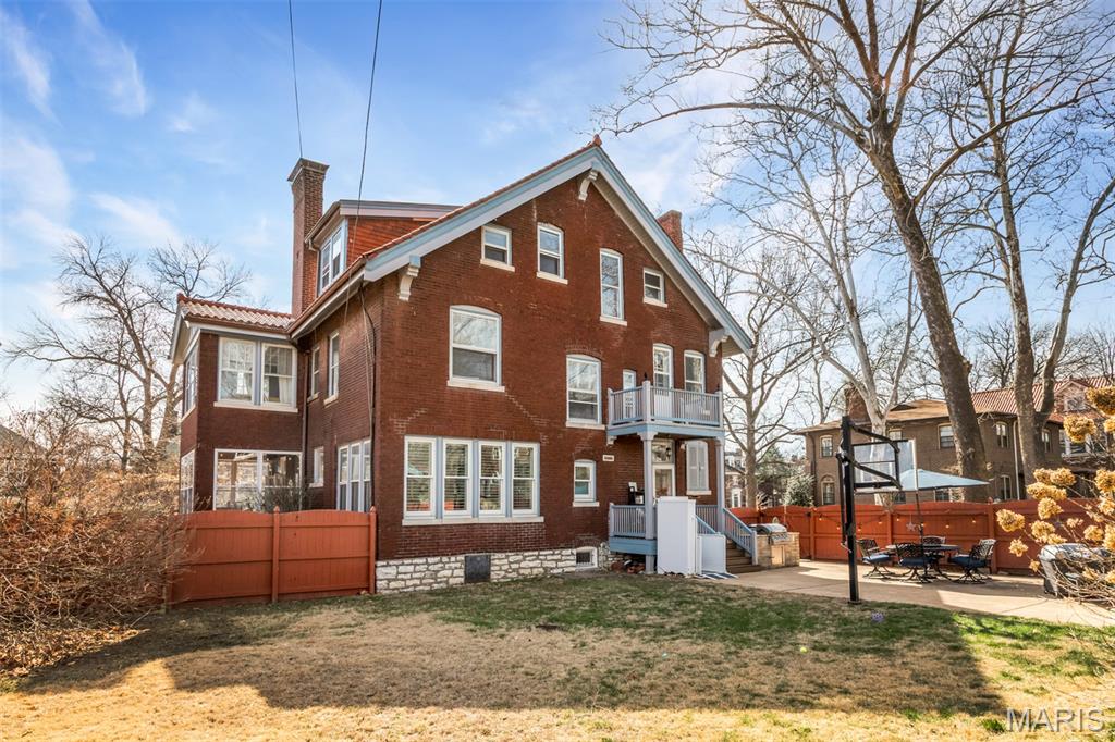 Ames Place - Residential