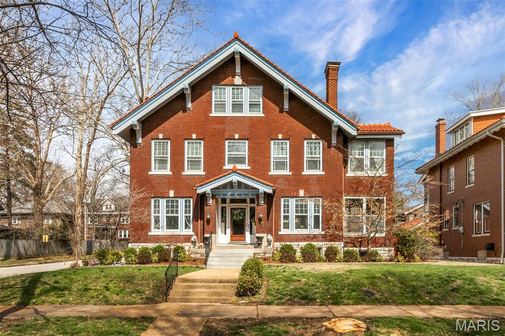 Ames Place - Residential