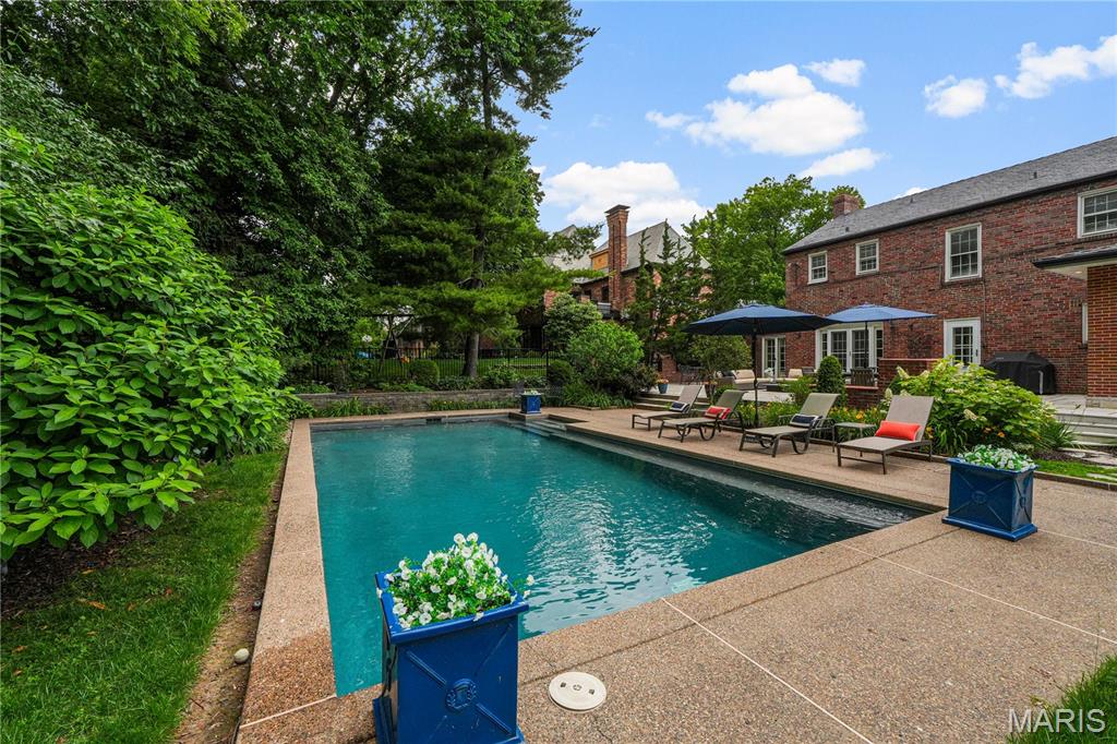 Lake Forest - Residential