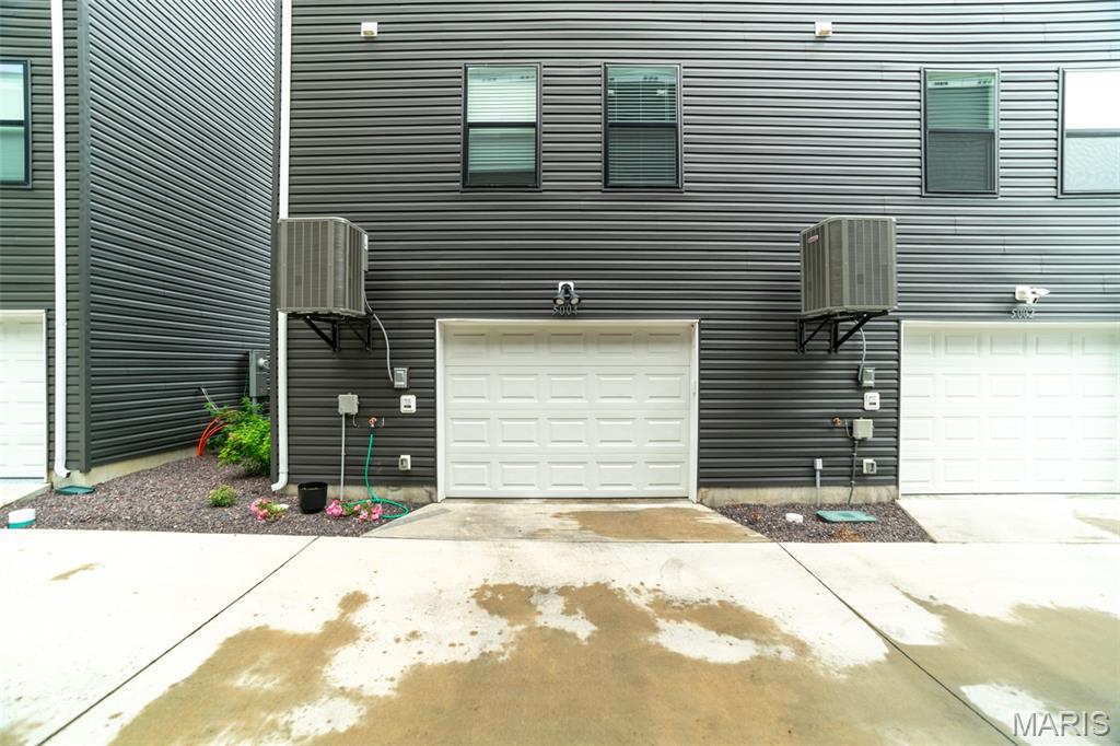 La Collina Terrace - Residential Lease