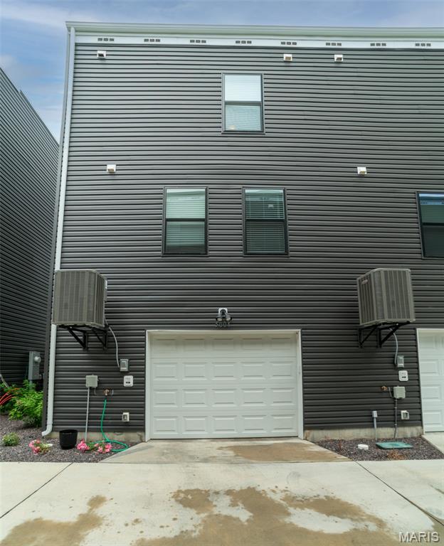 La Collina Terrace - Residential Lease