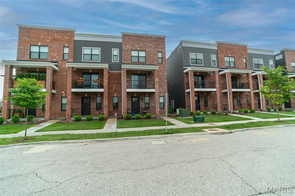 La Collina Terrace - Residential Lease